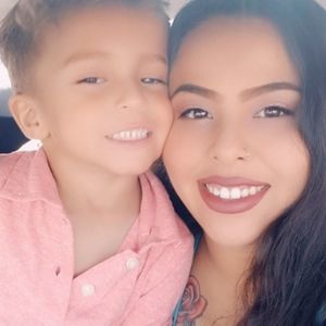 Meet your Posher, Sara